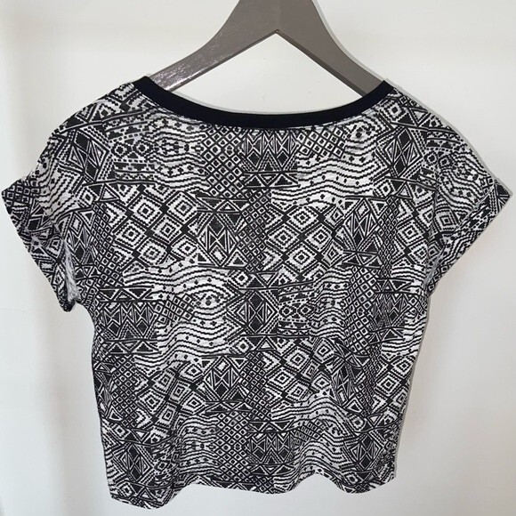 Aéropostale Tribal Crop Top Tee - Picture 6 of 11
